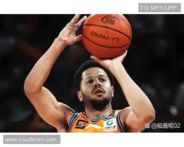 洛夫顿神勇表现助上海逆转战胜北京终结对手连胜纪录